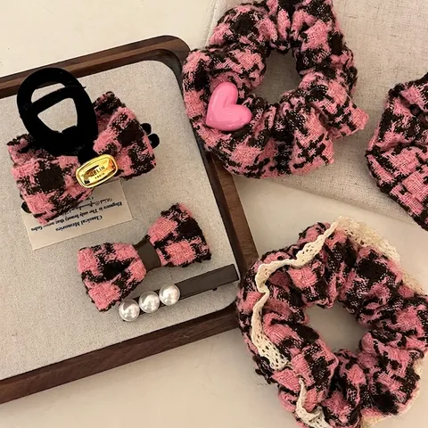 Set di Fermagli per Capelli con Fiocco in Lana Houndstooth e Spilla di Künstliche Perle Elastico per Capelli in Tessuto Tweed Rosa per Donna