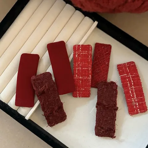 Vintage Rode Stof Haarclips Voor Vrouwen Feestelijke Nieuwjaar Kerst Handgemaakte Gevlokte Tweed Stof Barrette BB Haarspeld