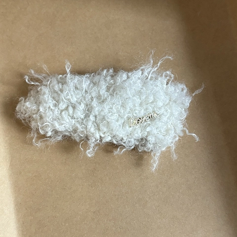Schattige Lamswol Haarklem Kleurrijke Pompons Pluche BB Clip Met Gouden Love Letter Handgemaakte Haaraccessoires Voor Vrouwen