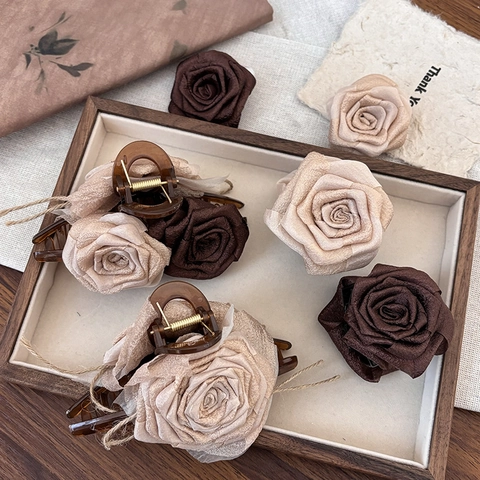 Fermaglio per Capelli a Forma di Rosa in Tessuto Vintage Elegante Grande Clip a Squalo Floreale per Acconciatura Donna Accessorio