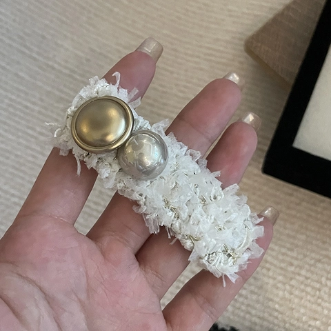 Elegant Korean Style Tweed Hair Clip For Women Retro Fabric BB Clip Hair Claw With Artificial Pearl Gold Silver Buttons