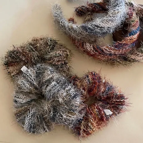 Chouchous Et Bandeaux Rayés En Laine Pelucheuse Pour Femmes Rétro Colorés En Fil Mélangé Attaches Pour Cheveux Accessoires De Coiffure De Mode