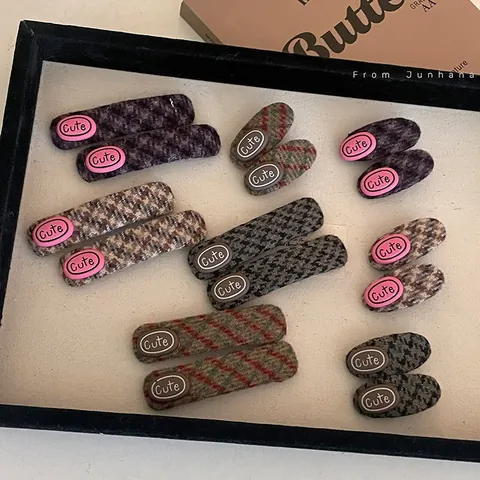 Dolce Fermaglio per Capelli in Lana a Quadri per Donna Clip BB in Tessuto Retro Eleganti Accessori per Capelli Autunno Inverno con Patch Cute