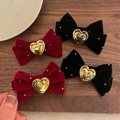 Fermaglio per Capelli con Fiocco in Velluto Vintage con Ciondolo a Cuore in Metallo Strass Dolce Fermaglio Laterale Accessori Donna