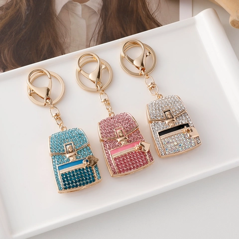 Creative Cute Rhinestone Backpack Keychain For Women Alloy Heart Pendant Car Key Ring Fashion Bag Hanging Accessory Jewelry Gift