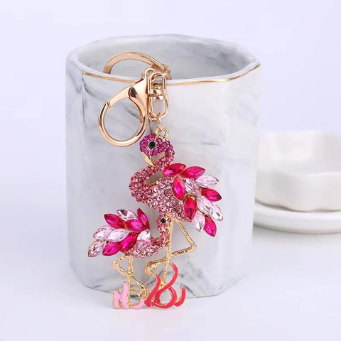 Cute Cartoon Rhinestone Flamingo Keychain Zinc Alloy Gold Plated Pink Bird Pendant Bag Charm Women Fashion Key Ring Jewelry Gift