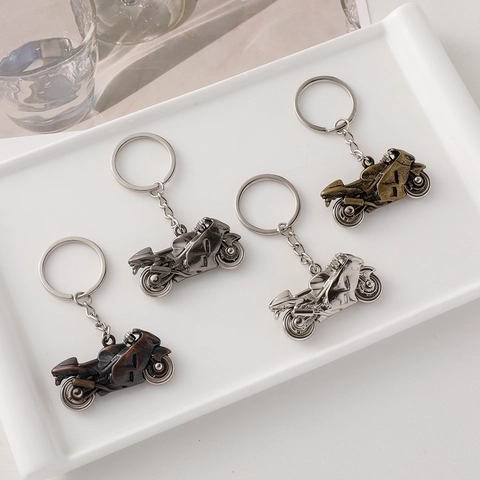 Vintage Titanium Steel Motorcycle Model Keychain For Men Personalized Motorbike Keyring Car Pendant Creative Gift