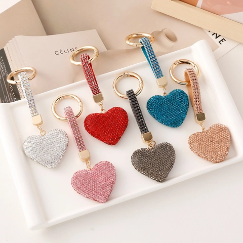 Luxury Alloy Full Rhinestone Heart Keychain For Women Cute Sparkling Peach Heart Bag Charm Pendant Fashion Key Ring Gift