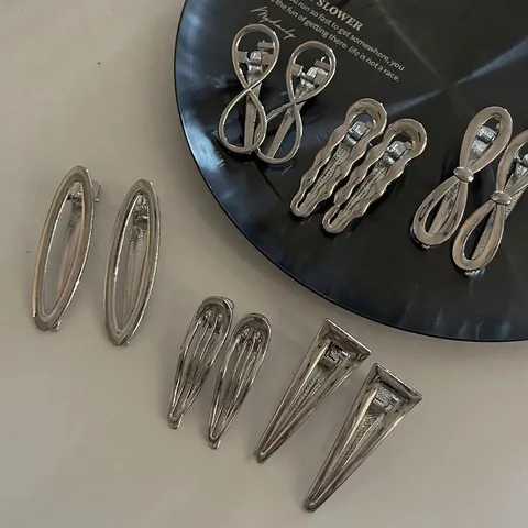 Minimalistische Silber Metall Haarspange Geometrische Unendlich Welle Dreieck Form Barrette Cool Ins Stil Haarschmuck Damen