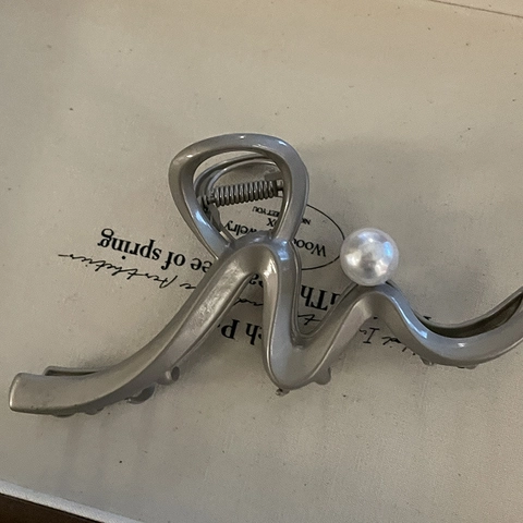 Pinza per Capelli in Metallo Argento Opaco Grande Forma a Onda Con Perla Artificiale Eleganti Accessori per Capelli Donna