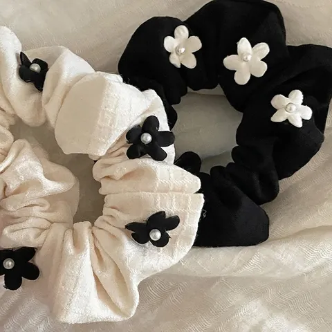 Coletero de Pelo con Flores Bordadas y Perlas Artificiales Decorativas de Tela Elástica Soporte para Cola de Caballo Accesorios para el Cabello