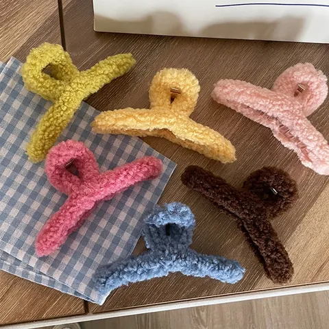 Women Faux Lambswool Hair Claw Clip Large Plush Shark Clip Winter Autumn Elegant Solid Color Hair Accessory For Thick Hair
