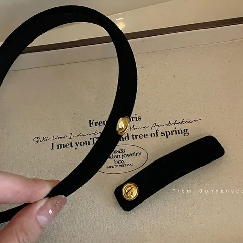 Retro Black Velvet Headband Hair Clip With Gold Metal Buckle Moon Pattern Korean Style Women Elegant Hair Accessory