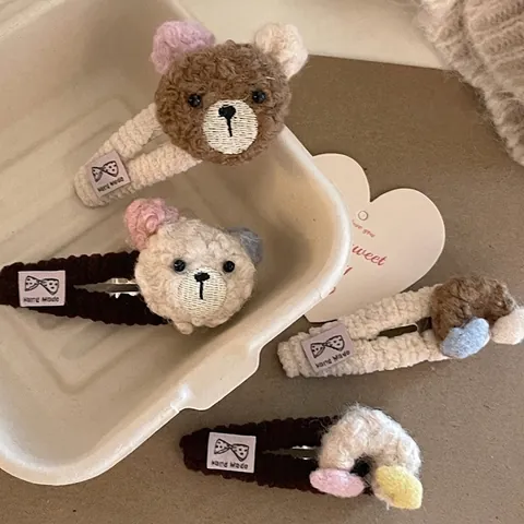 Lindo Clip de Pelo de Oso de Peluche de Lana Hecho a Mano Color de Contraste Clip de Pico de Pato para Mujer