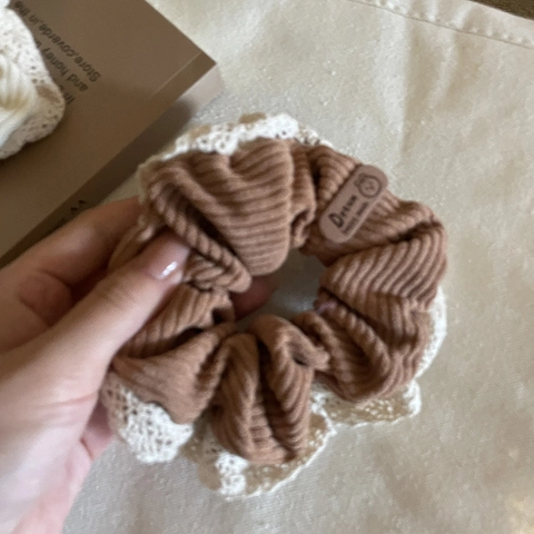 Chouchous en Velours Côtelé Vintage Français Avec Bordure en Dentelle Grands Élastiques à Cheveux Épais
