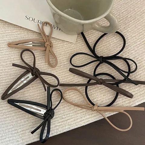 Women's PU Leather Bow Hair Tie Elegant Korean Style Handmade Solid Color Elastic Hair Band Retro Fashion Hair Accessory