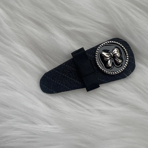 Vintage Plaid Fabric Hair Clip Striped Hair Scrunchies Bow Knot Alloy Hair Accessories For Women Daily Commute Elegant Headwear