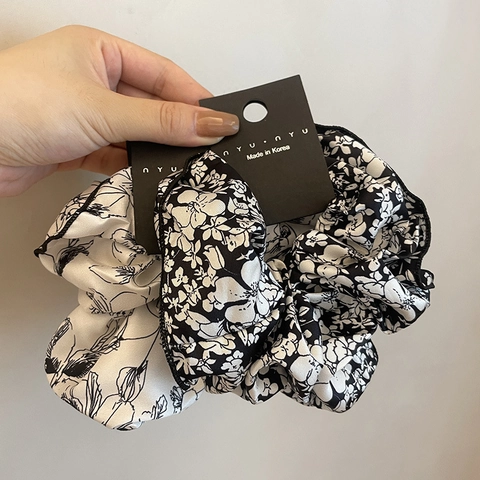 Vintage Satin Scrunchie Grande Elastico per Capelli Stampa Linea Inchiostro Floreale Geometrico Nero Bianco Moda Accessorio Donna
