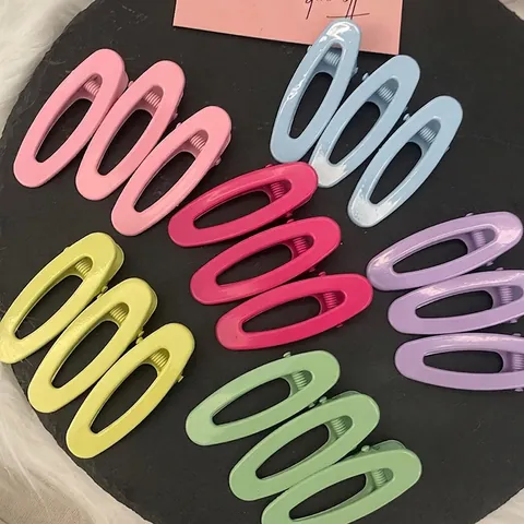 Sweet Candy Color Oval Hollow Hair Clips For Women Girls Minimalist Plastic Matte Bangs BB Clips Duckbill Hairpins Styling Accessories