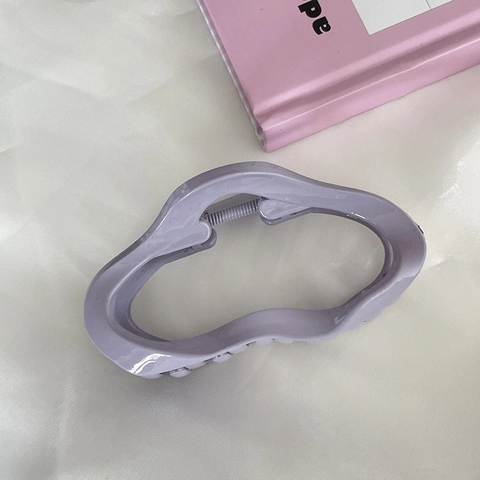 Large Acrylic Irregular Wave Hair Claw Clip Minimalist Shark Clip Elegant Candy Color Hair Accessory For Women Styling Bun