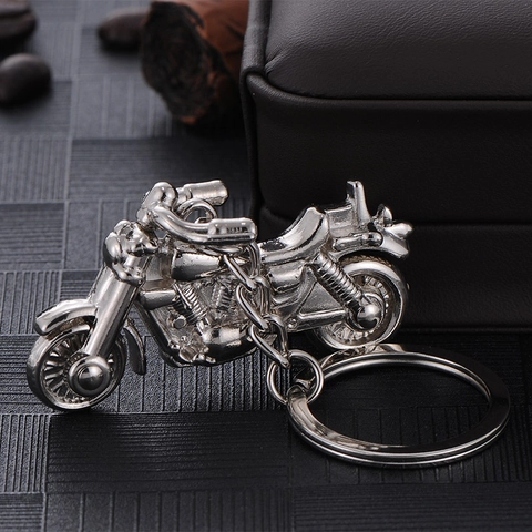 Porte-clés de Moto en Métal Argenté Rétro pour Hommes Porte-clés de Moto en Alliage Durable Pendentif d'Accessoire de Véhicule Détaillé