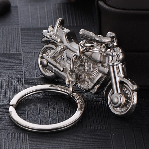 Porte-clés de Moto en Métal Argenté Rétro pour Hommes Porte-clés de Moto en Alliage Durable Pendentif d'Accessoire de Véhicule Détaillé