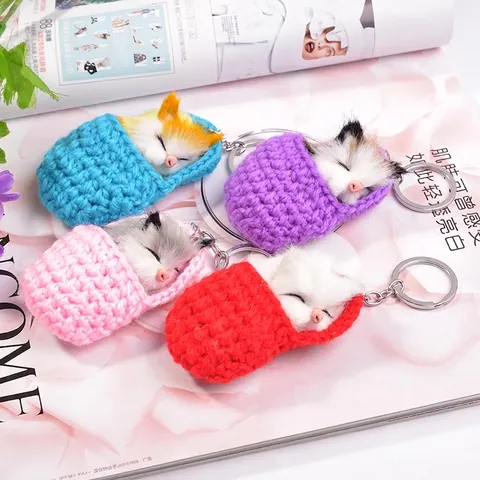 Kreativer Simulierter Schlafender Katze Plüsch Schlüsselanhänger Handgestrickter Schlafsack Pelzige Kätzchen Tasche Anhänger