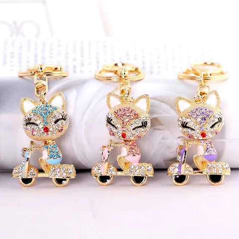 Cartoon Vos Op Scooter Sleutelhanger Strass Legering Dier Tasbedeltje Mode Sleutelhanger Voor Vrouwen Meisjes Cadeau