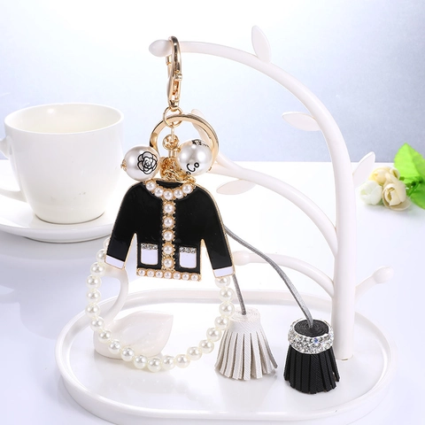 Elegante Mode Jas Sleutelhanger Met Kunstparel Kwastje Camelia Strass Bedeltje Legering Sleutelring Voor Dames Tas Decoratie Accessoire