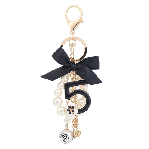 Koreanischer Stil Satinschleife Künstliche Perle Schlüsselanhänger Mit Nummer 5 Anhänger Eiffelturm Krone Charms Damen Tasche Zubehör