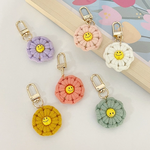 Portachiavi con Fiore all'Uncinetto Fatto a Mano Faccina Sorridente Ciondolo per Borsa in Filato Moda Accessorio Floreale
