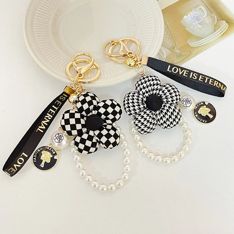 Hahnentritt Blume Schlüsselanhänger Künstliche Perle Webband Anhänger Tasche Charm Für Damen Mode Legierung Kamelie Schlüsselring