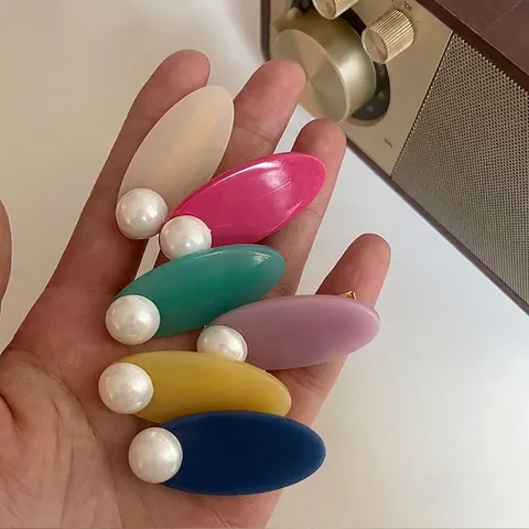 Pinzas para el Cabello de Resina Brillante con Perlas Artificiales para Mujeres Niñas Dulces Ovaladas Geométricas de Pico de Pato Accesorios para el Cabello Estilo Coreano