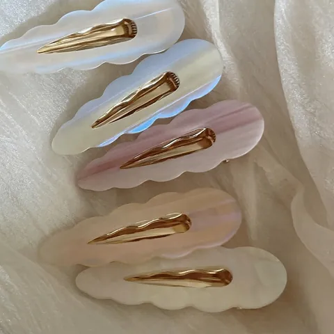 Vintage Acetate Wavy Edge Hair Clip French Pearlescent Cloud Duckbill Side Clip Minimalist Acrylic Hair Accessory For Women