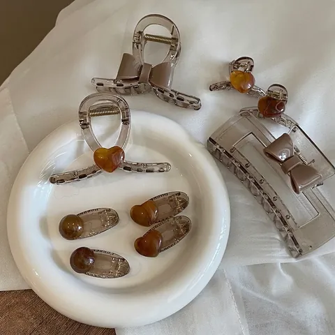 Vintage Kaffee Acryl Haarklammer Für Damen Eleganter Herz Schleife Haifisch-Clip Entenschnabel-Clip Täglicher Pendel-Haarschmuck