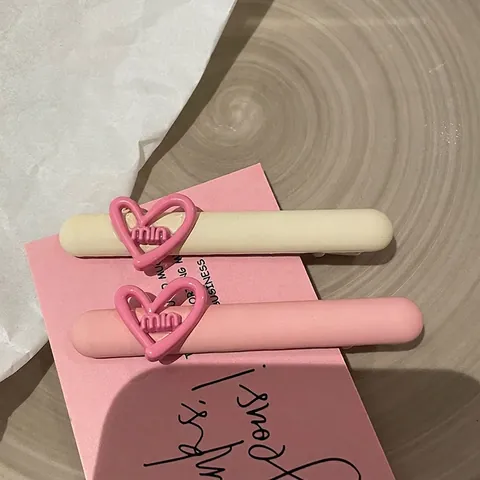Dolce Fermaglio per Capelli a Cuore in Lega Con Lettera Miu Minimalista Opaco Dopamina Clip Laterale per Ragazze Donna Gioielli