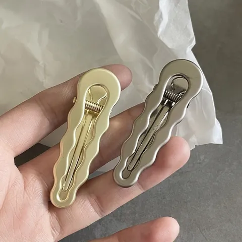 Minimalistische Golfkant Metalen Haarclip Voor Vrouwen Geometrische Geschulpte Eendenbekclip Mode Haaraccessoires