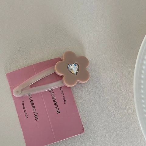 Zoet Cool Hart Bloem Strass Haarclips Voor Dames Roze Zwart Eendenbekclips Mode Dagelijkse Styling Haar Sieraden