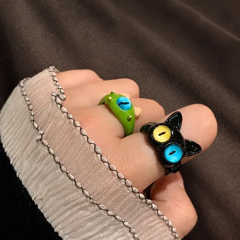 Funky Cartoon Monster Cat Acrylic Drip Oil Ring For Women Unique Personality Eye Design Adjustable Open Finger Ring Fashion Jewelry