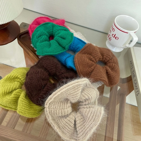 Women Knit Large Hair Scrunchie Elastic Fabric Knitted Hair Tie Soft Solid Color Oversized Hair Band For Daily Styling Headwear