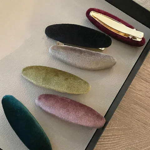 French Vintage Velvet Oval Hair Clip Elegant Solid Color Duckbill Clip For Women Fashion Hair Accessories