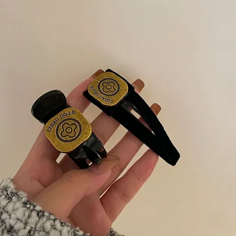 Fermaglio a Scatto in Velluto Nero Vintage Con Placca Quadrata Oro Floreale Accessori per Capelli in Metallo Retrò per Donna