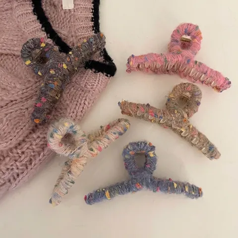 Handmade Yarn Wrapped Hair Claw Clip For Women Large Colorful Speckled Shark Clip Sweet Autumn Winter Hair Accessories