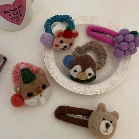 Handgefertigt Wollfilz Cartoon Tier Haargummi Für Mädchen Süß Bär Pinguin Muster Elastisches Haarband Dekorativer Kopfschmuck