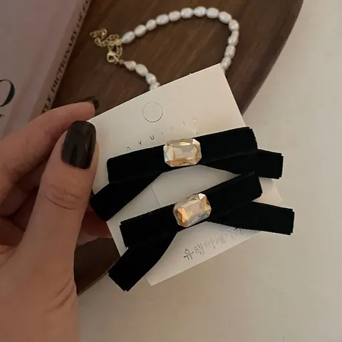 Korean Style Velvet Bowknot Hair Clips For Women Elegant Square Rhinestone Duckbill Clips Vintage Fashion Hair Accessories