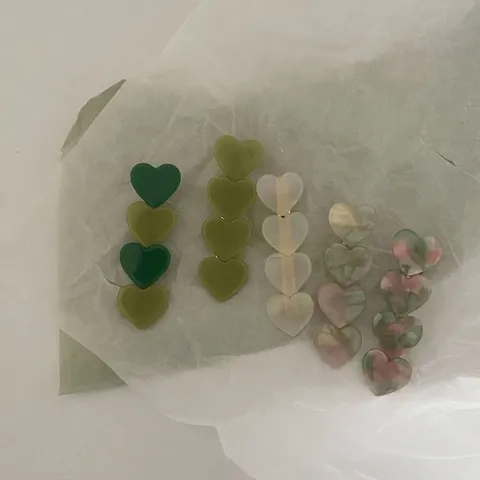 Pinza para el Cabello de Corazón de Acetato para Mujeres Niñas Dulce Estilo Coreano INS Patrón de Mármol Cuatro Corazones Clip Lateral