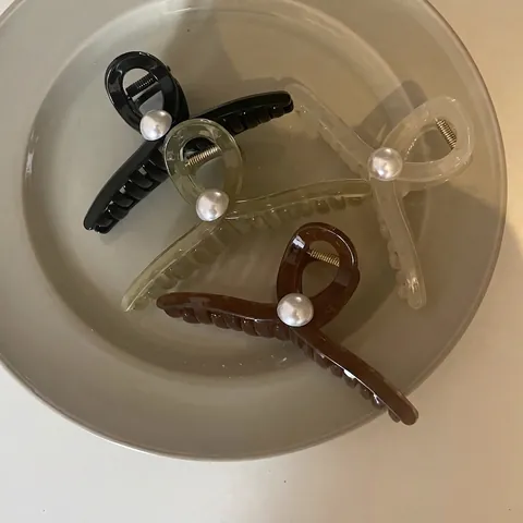 Pinza para el Cabello de Acrílico Cruzada Simple Coreana Con Perla Artificial Pinza de Tiburón Grande para Mujer Accesorios para el Cabello
