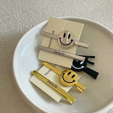 Fashion Metal Smiley Face Duckbill Clips Cute Smile Letter Hair Pins Set Minimalist Gold Silver Black Hair Side Clips For Women