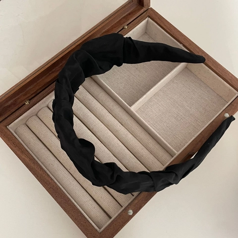 Morandi Color Pleated Satin Fabric Headband French Vintage Elegant Wide Edge Head Hoop For Women Fashion Hair Accessories