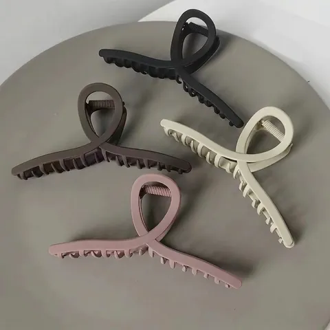 Matte Legering Haarklem Voor Dames Geometrische Kruis Haarklem Elegante Minimalistische Haaraccessoire Voor Dik Haar Cadeau